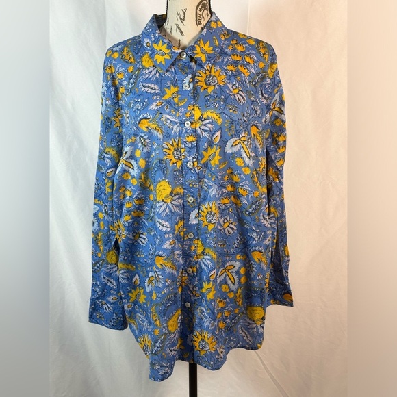 Talbots Blue and Yellow Floral Button Down Shirt 💛💙💛 - Picture 2 of 10